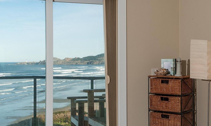 Newport Condo | Michael's Beach Place @ Shoreline Ridge
