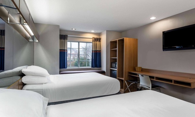 Matthews Hotel | Microtel Inn by Wyndham Matthews/Charlotte
