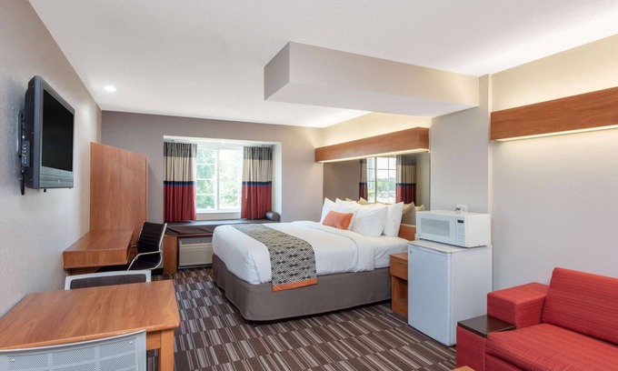 Springfield Hotel | Microtel Inn & Suites by Wyndham Springfield