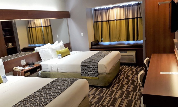 Bellevue Hotel | Microtel Inn & Suites by Wyndham Bellevue/Omaha