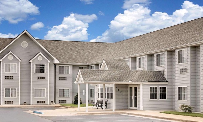 Joplin Hotel | Microtel Inn & Suites by Wyndham Joplin
