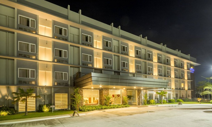San Fernando Hotel | Microtel Inn & Suites by Wyndham San Fernando