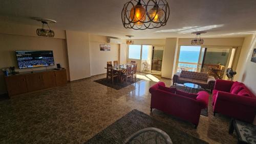 Bab Sharqi Apartment | Midpoint Panoramic View - Families Only