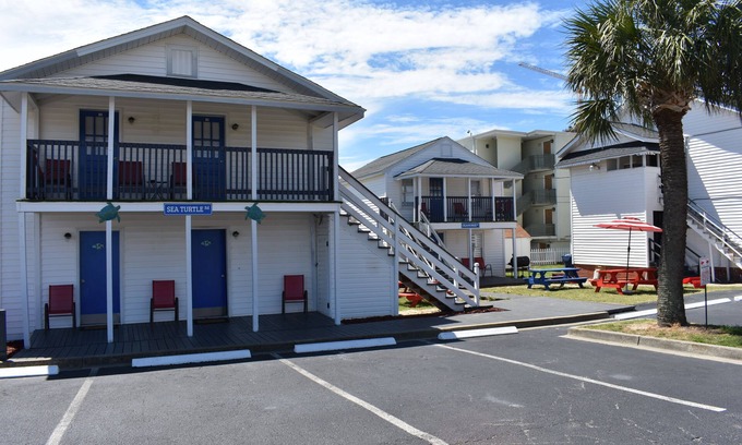 Myrtle Beach Cottage | Midtown Cottages