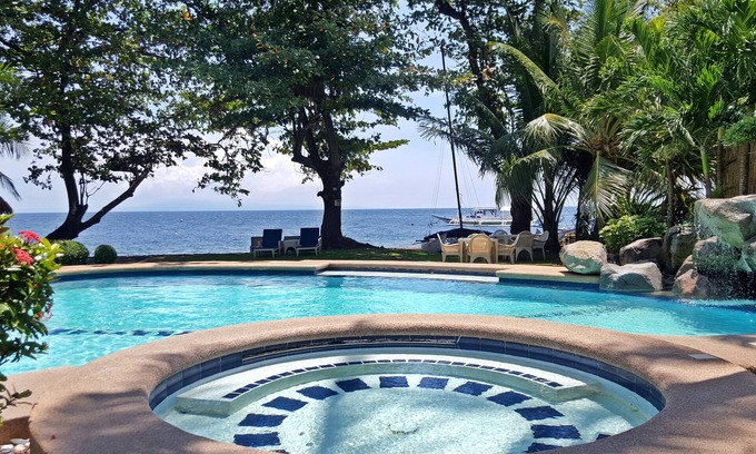 Dauin Resort | Mike's Dauin Beach Resort