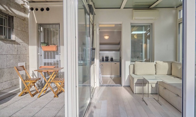 Milan Centre Apartment | Milan Retreats Duomo