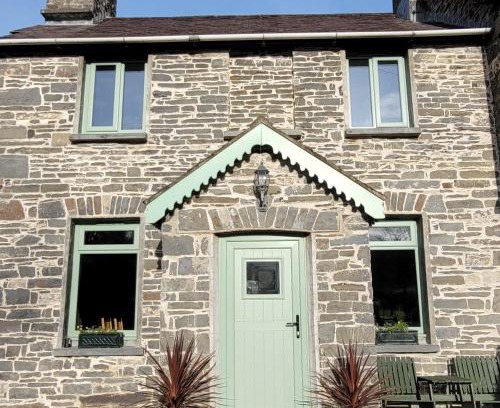 Llanddeiniol House | Mill Cottage