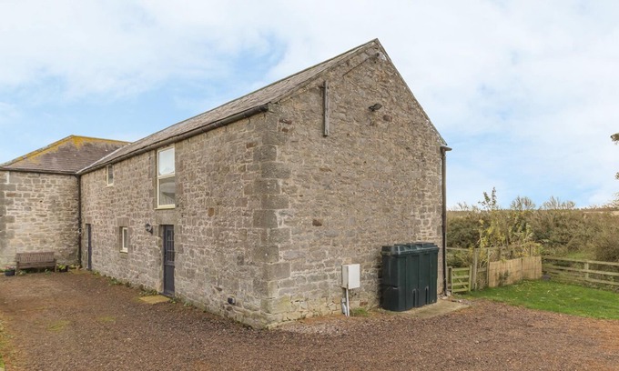 Berwick-upon-Tweed Cottage | MILL HOUSE, pet friendly, with a garden in Lowick