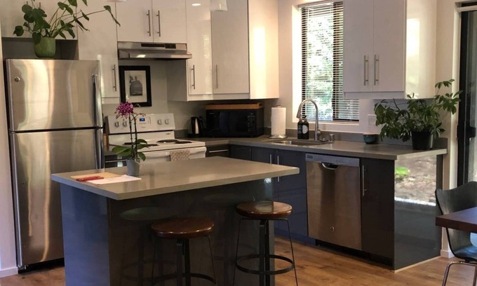 Mill Valley House | Mill Valley/ Muir Casa Modern 1 Br House on Mount Tam Muir Woods