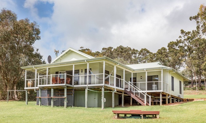 Yallingup House | Millbrook Cottage Yallingup -panoramic views down Wildwood Valley