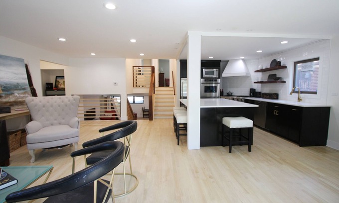 Miller Beach House | Miller Beach Getaway!