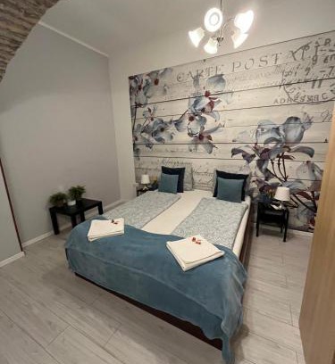 Inner City Budapest Apartment | MillionRosesVintage ApartmanHotel Váci street FREE AIRCONDITIONER AND COFFEE