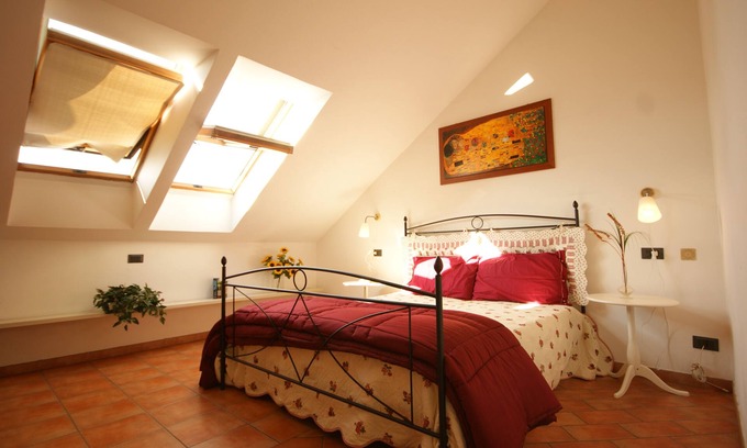 Intra Apartment | Mimosa Symphony
