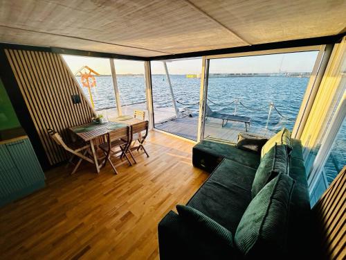 Puck House | Mindset Houseboat - nocleg i apartament na morzu