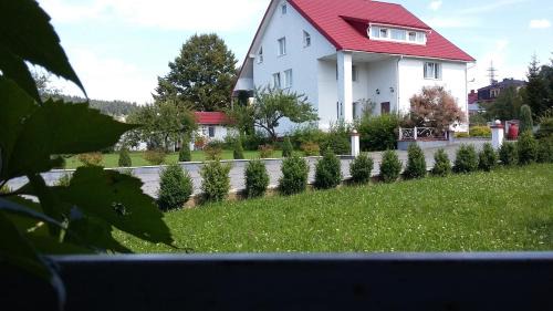 Skhidnytsya Hotel | Mini Hotel Furmi