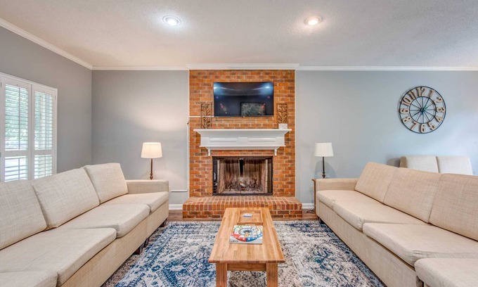 Cordova House | Mins to Shelby Farm Park! - Comfy in Cordova