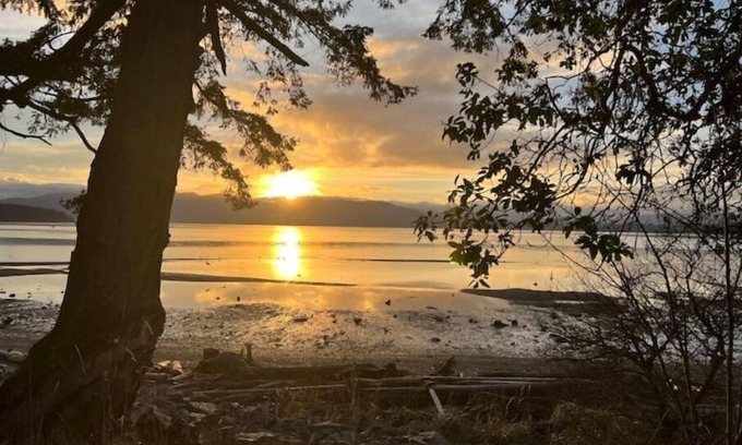 North Saanich Other | Minutes from Airport & Ferry