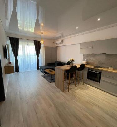 Constanta Apartment | Mirage Sea Breeze Apartment