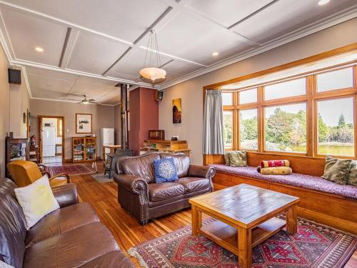 Horopito House | MJ's Retreat Stunning Ski Season Special for 2024