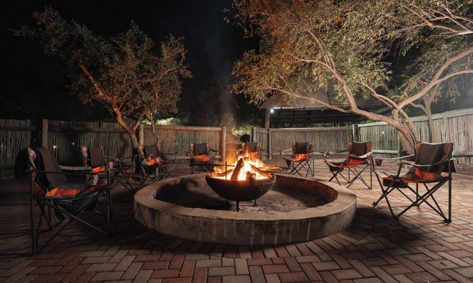 Mookgopong House | Mmakuba Private Game Lodge, Deluxe Chalet 7A