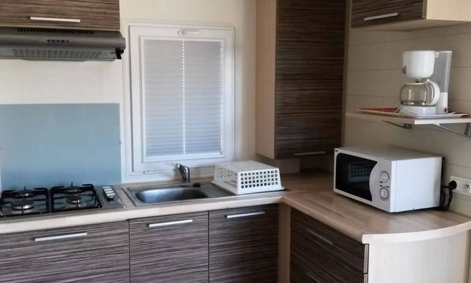La Rouviere House | Mobil-Home PACIFIQUE (1) - sleeps 4