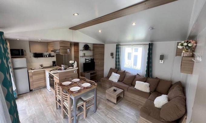 Coulanges Other | Mobil-Home 4 étoiles avec piscine proche de Blois