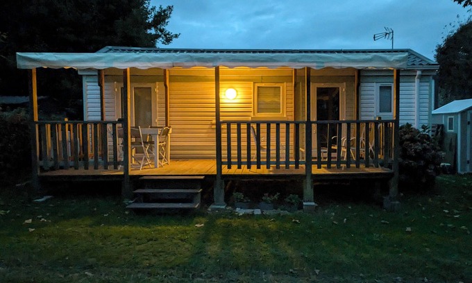 Ambon House | Mobile home close to beaches with wellness room.