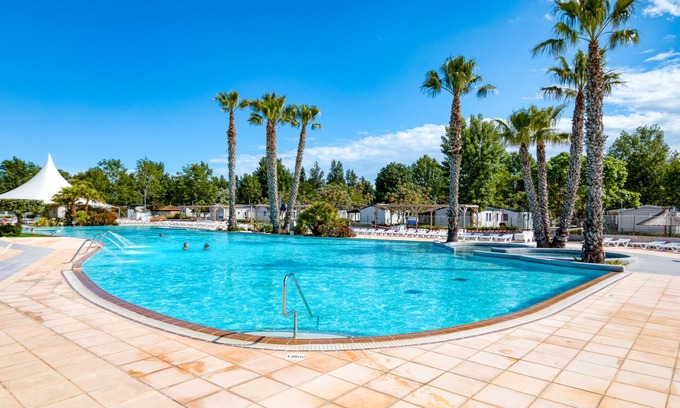 Vias RV Rental | Mobile Home 'Vos Vacances À La Mer'
