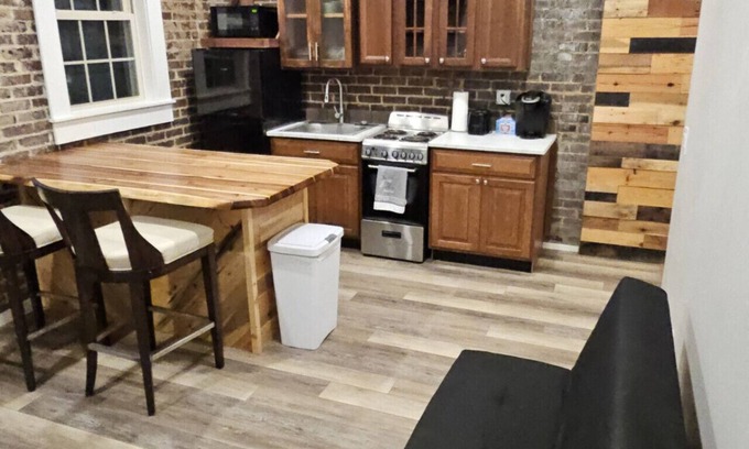 Maryville Apartment | Modern 1BR in GREAT Location! (Unit 203)