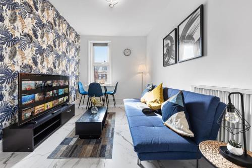 Frognal and Fitzjohns Apartment | Modern 2 Bed Apartment - Sleeps 5 - Near London Zoo, Camden Market, Primrose Hill - Central London - NW3 Finchley Road