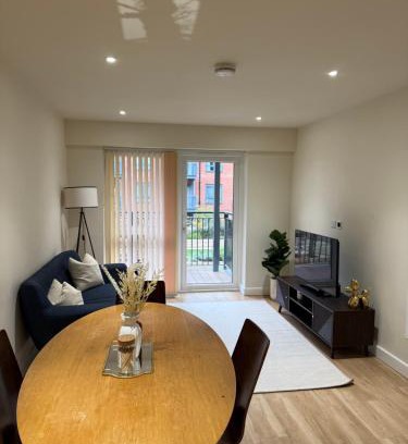 Whittington Apartment | Modern 2-Bedroom 2-Bath Apartment-Stylish&Spacious
