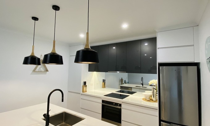 Templestowe Apartment | *Modern 2BR APT - BBQ/Pool/Sauna/WiFi