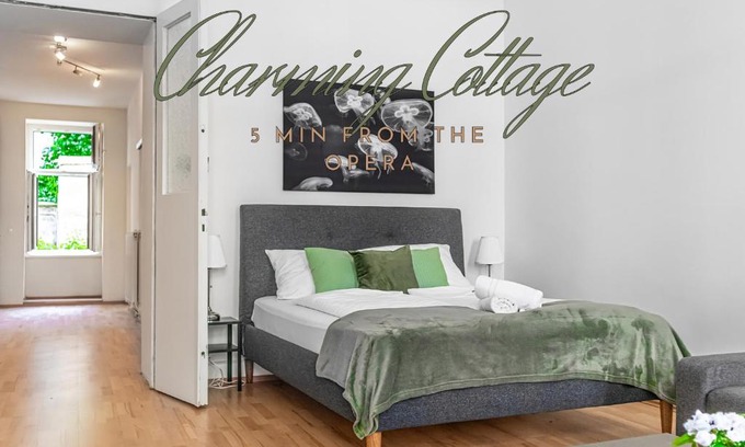 Wahring Apartment | Modern 2BR Apt. Perfect for Long and Short Stays
