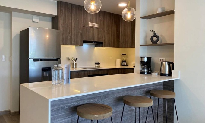 San Isidro Centro Financiero Apartment | Modern 2BR With Balcony in San Isidro