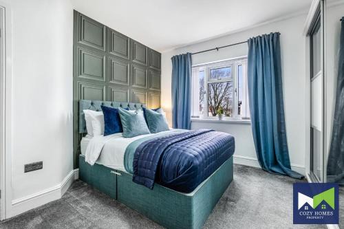 Hall Green House | Modern 3 Bedroom House with Ample Parking, Garden, Suitable for Families and Contractors, near Solihull, NEC, HS2