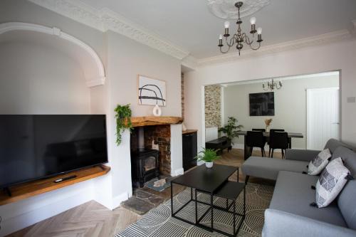 Winlaton Mill House | Modern 3-bedroom Retreat