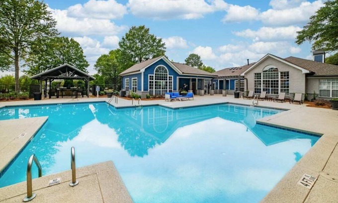 Athens Apartment | Modern 3BR Near UGA & Sanford Stadium, Pool + Gym and Hospitals