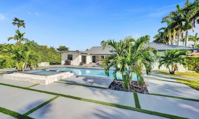 Ludlam House | Modern 6BR Oasis w/Pool, BBQ & Games for All Ages