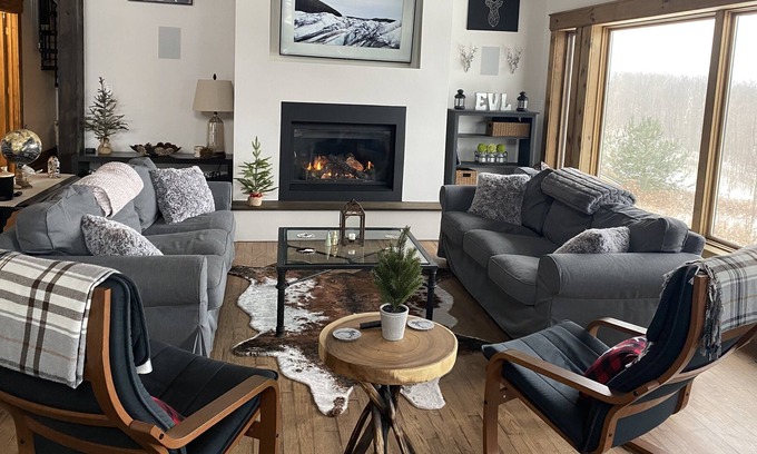 Ellicottville House | Modern, Amazing Views, Game Room, Barrel Sauna, Outdoor Igloo & Free Firewood!