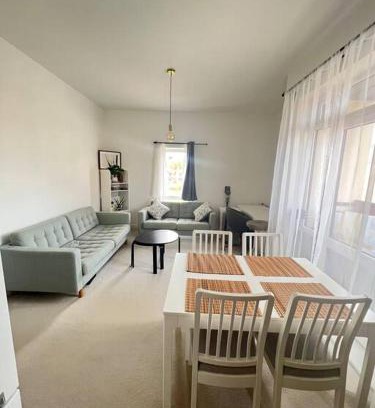 Old St Mellons Apartment | Modern apartment Cardiff Gate