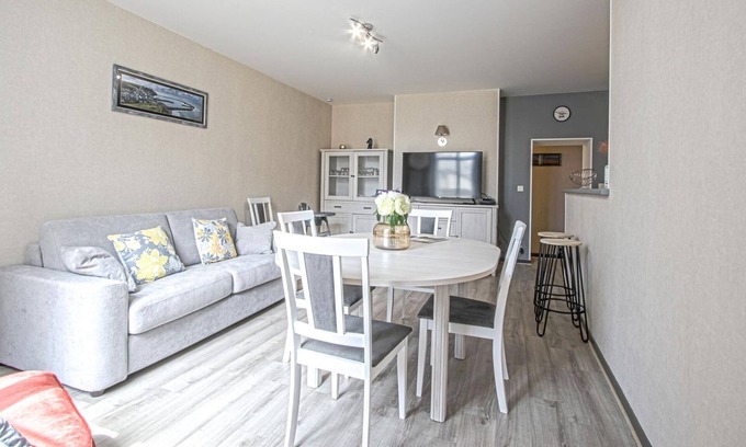 Bayeux Apartment | Modern apartment in Bayeux near Tapestry Museum