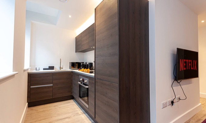 Salford Apartment | Modern Apartment in Manchester, Sleep 4