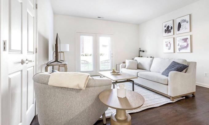 Fort Wayne Apartment | Modern Apartment in Prime Location (ID5753X83)