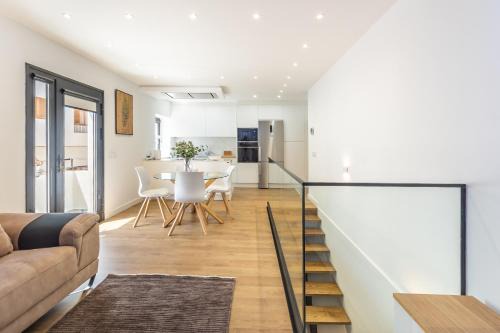 Arafo House | Modern Balcony House - Solarium Terrace - Parking