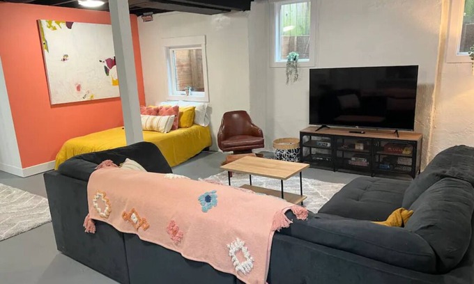 Piedmont Apartment | Modern basement apartment one block from Peninsula Park!