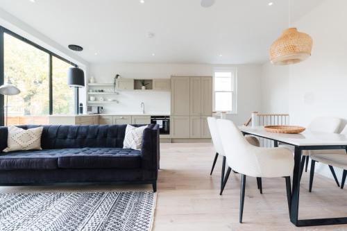 Lewisham Apartment | Modern & Bright Luxury London Apartment in Honor Oak