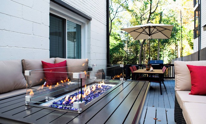 Garden Hills House | Modern Buckhead Duplex 3Br 1Ba - Walk Everywhere! Pet-Friendly
