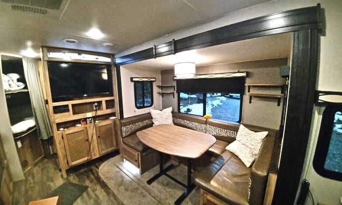 Baring House | Modern camper in mountains, perfect ski pad...beach access! One night minimum!