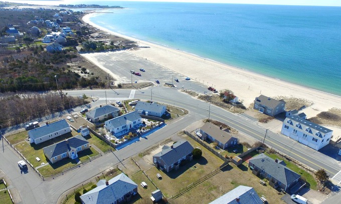 West Hyannisport Cottage | Modern Cape Cod Cottage: Walk to Craigville Beach