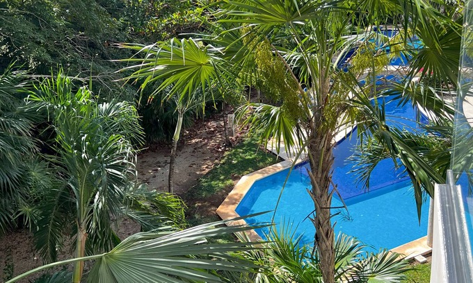 Puerto Aventuras Apartment | Modern Condo Jungle Retreat
